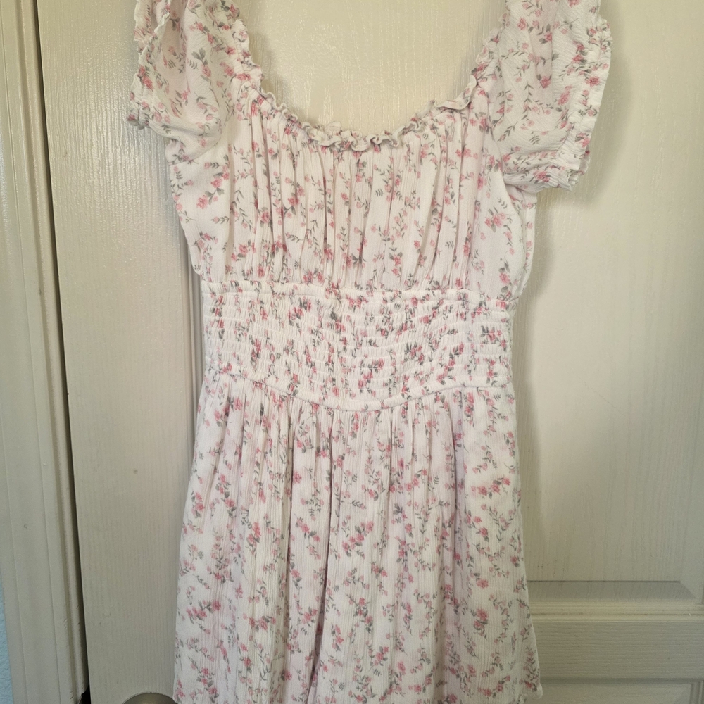 Floral Ruffle Romper - Picture 2 of 4
